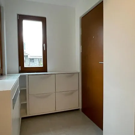 Anmari & アパート