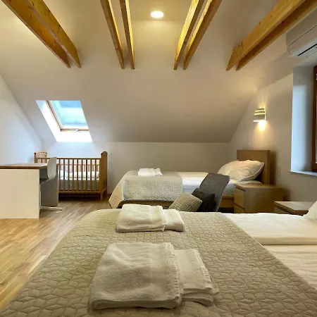 Anmari & * רדובליצ'ה