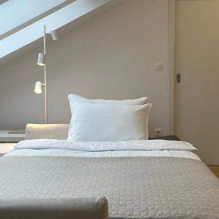 Anmari & * רדובליצ'ה